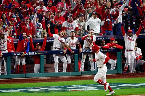 Phillies face the Braves with 2-1 series lead